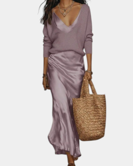 ABITO SATINATO ELEGANTE CON MAGLIA OVERSIZE