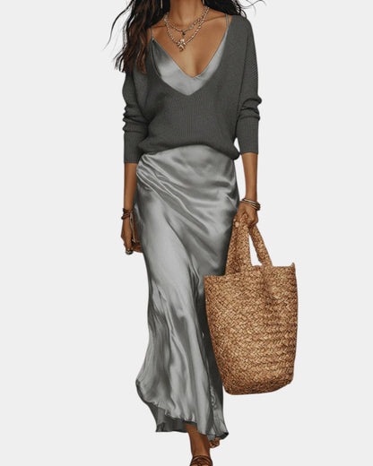 ABITO SATINATO ELEGANTE CON MAGLIA OVERSIZE